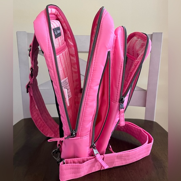 Lug Tailback Sling Bag in Perfectly Pink - Picture 10 of 13